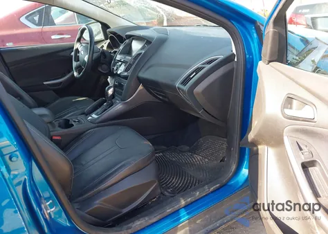 2014 Ford Focus Titanium из США, поврежденный, VIN 1FADP3N29EL210861